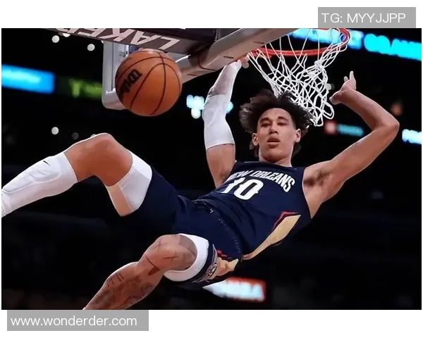 里夫斯灵巧脚步强突内线打成2加1展现精湛技术瞬间点燃全场